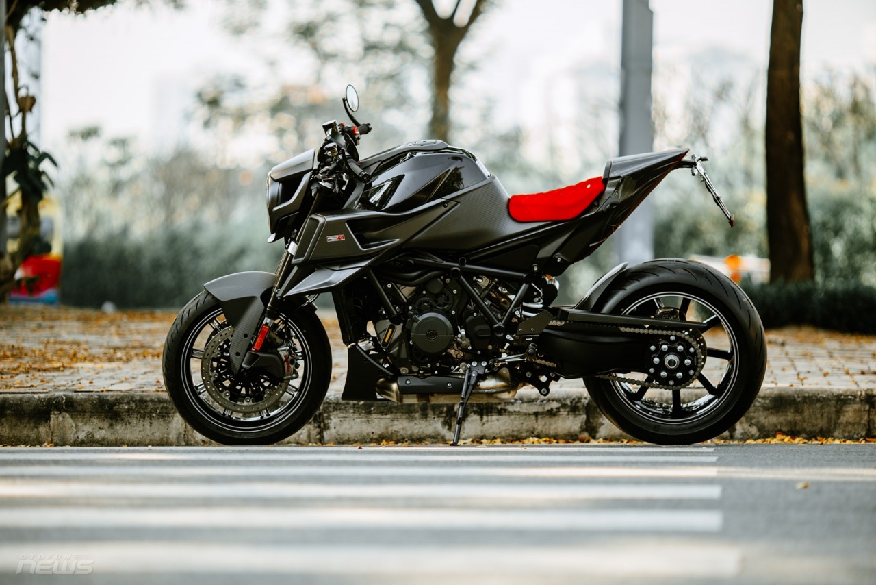 'Hàng độc' KTM Brabus 1300 R có mặt ở Việt Nam 'Hàng độc' KTM Brabus 1300 R có mặt ở Việt Nam