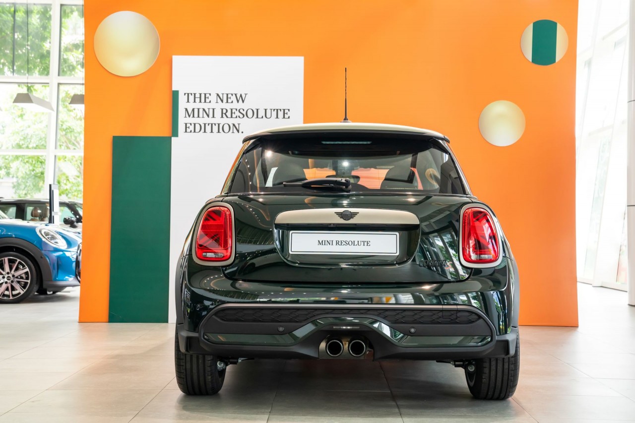Mini Cooper S 3 Cửa Resolute Edition về Việt Nam với giá 2,3 tỉ đồng