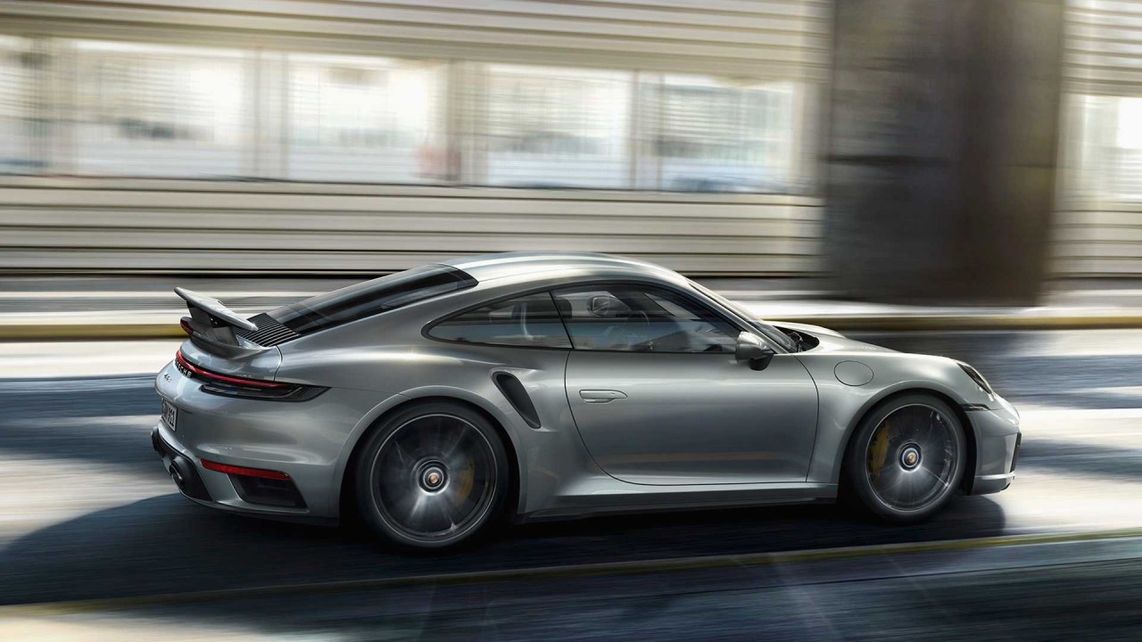 Porsche 911 Turbo S tăng giá bán tại Việt Nam
