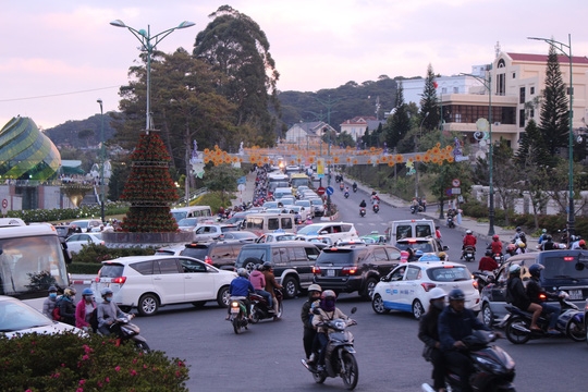 mung 5 tet da lat ket cung