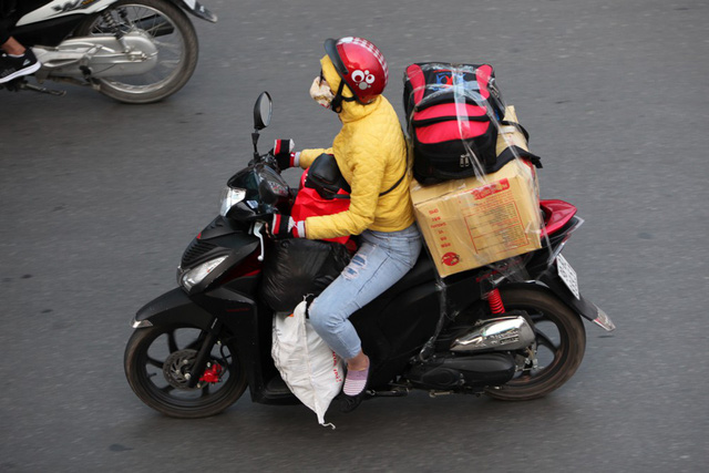 hang trieu nguoi dan tro lai thu do sau ky nghi tet