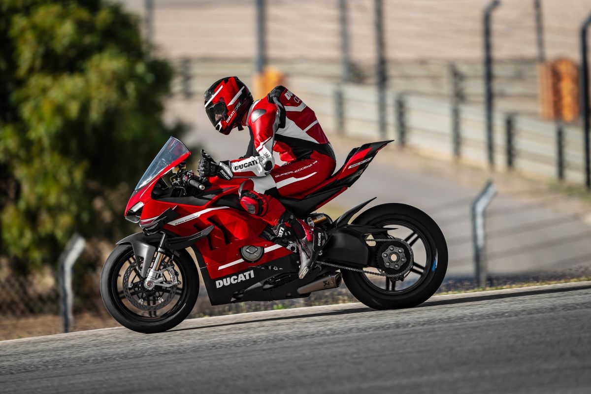 panigale superleggera v4 sieu mo to manh nhat cua ducati
