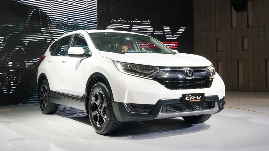 Doanh số Honda CR-V tăng đột biến "đuổi sát" Toyota Vios