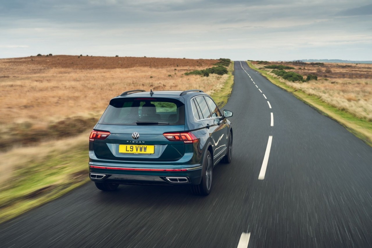 Volkswagen Tiguan 2022 có thêm 2 trang bị động cơ mới