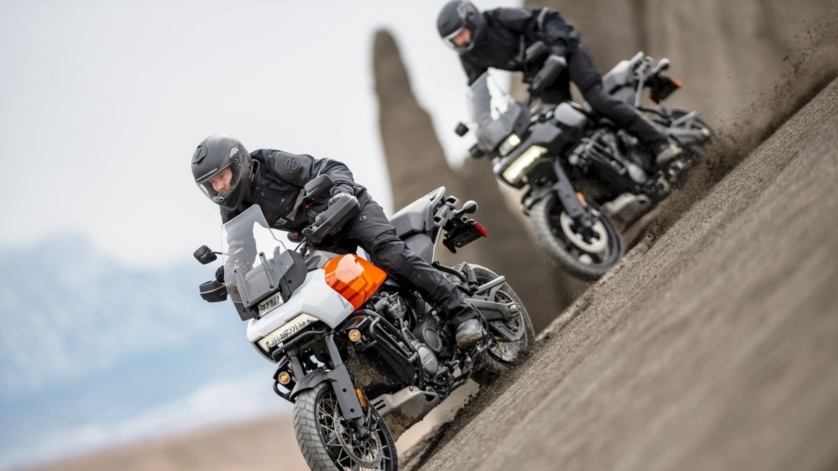 Harley-Davidson giới thiệu bộ đôi Adventure đầu tiên