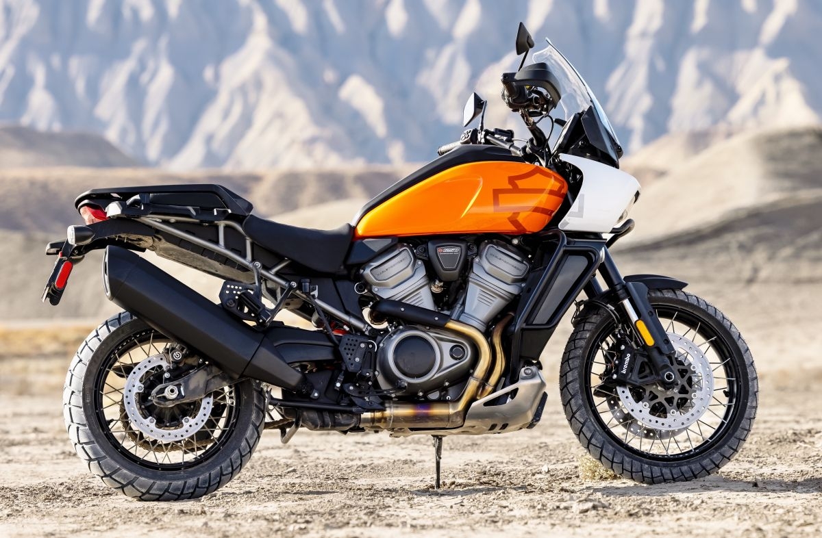 Harley-Davidson giới thiệu bộ đôi Adventure đầu tiên