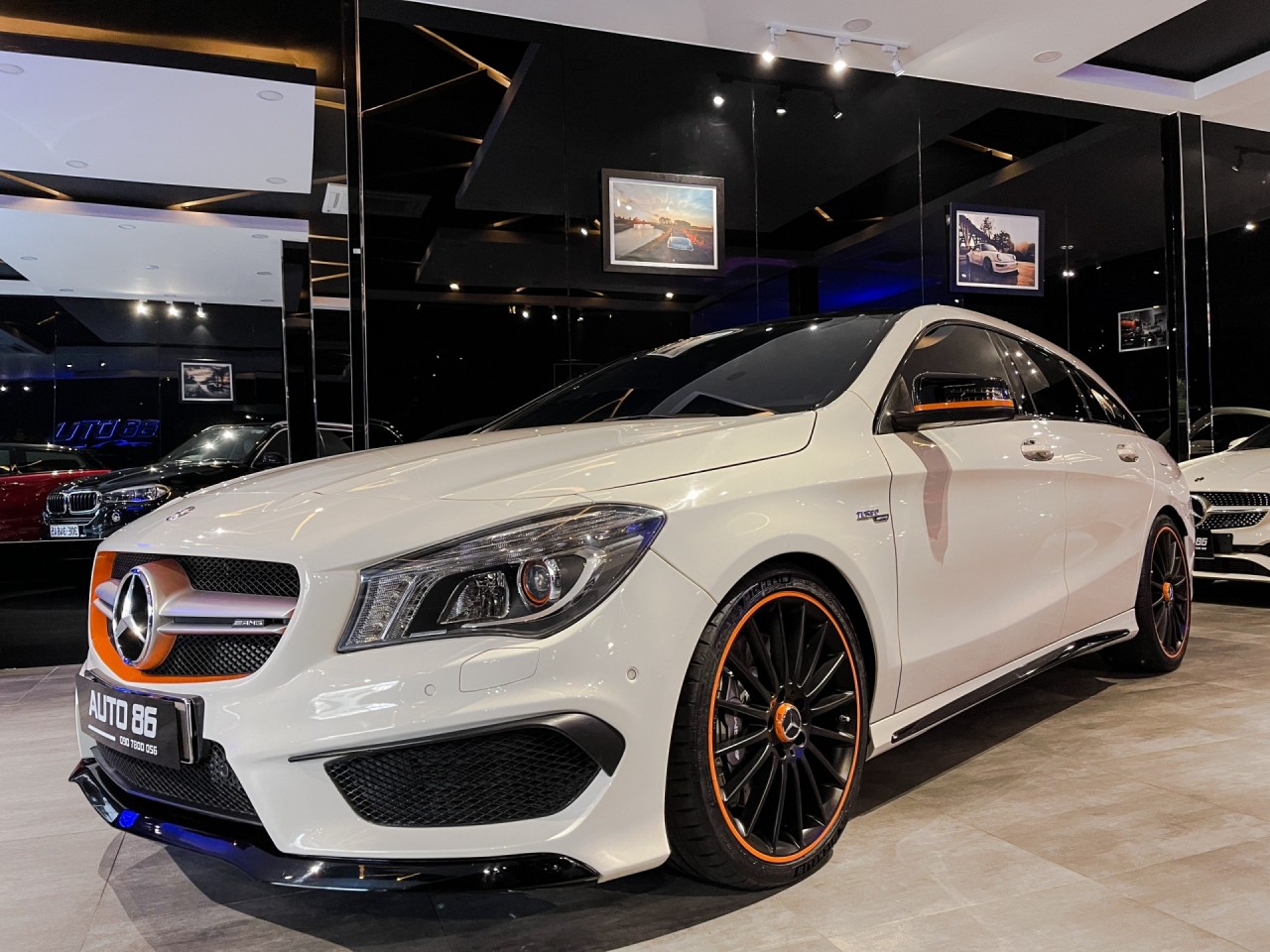 'Hàng độc' Mercedes Benz CLA 45 AMG Shooting Brake lên sàn với giá 1,7 tỷ đồng