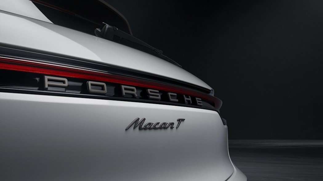 Porsche Macan T 2023 ra mắt