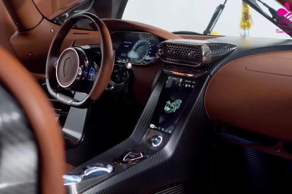 Đại gia Hoàng Kim Khánh được vợ tặng Koenigsegg Regera giá 200 tỷ đồng
