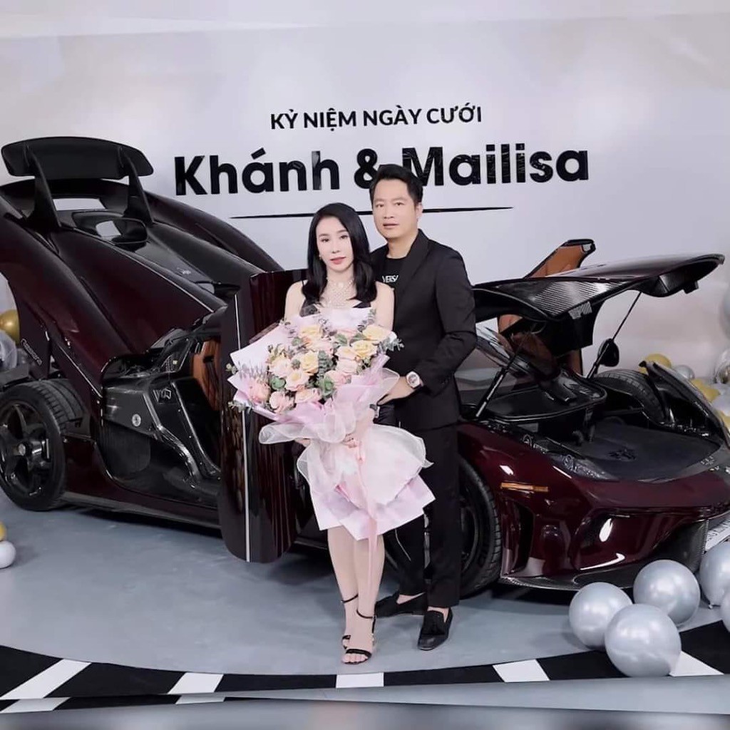 Đại gia Hoàng Kim Khánh được vợ tặng Koenigsegg Regera giá 200 tỷ đồng