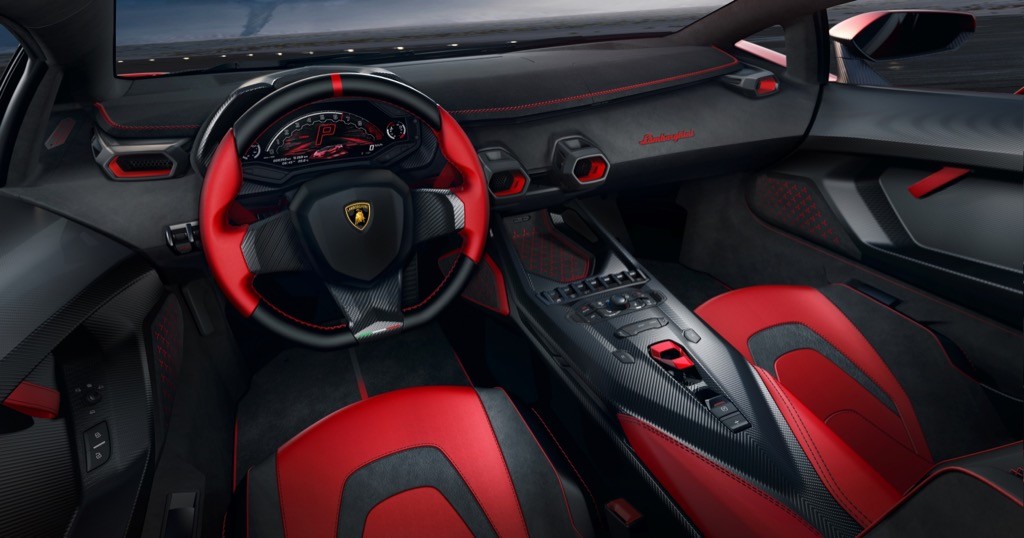 Invencible và Autentica mẫu siêu xe Lamborghini cuối cùng sử dụng động cơ V12 Invencible và Autentica mẫu siêu xe Lamborghini cuối cùng sử dụng động cơ V12