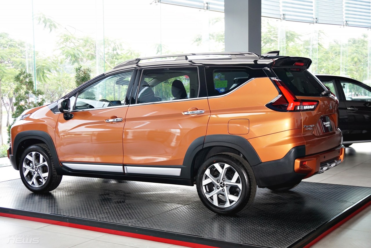 Mitsubishi Xpander Cross 2023 ra mắt tại Việt Nam với giá