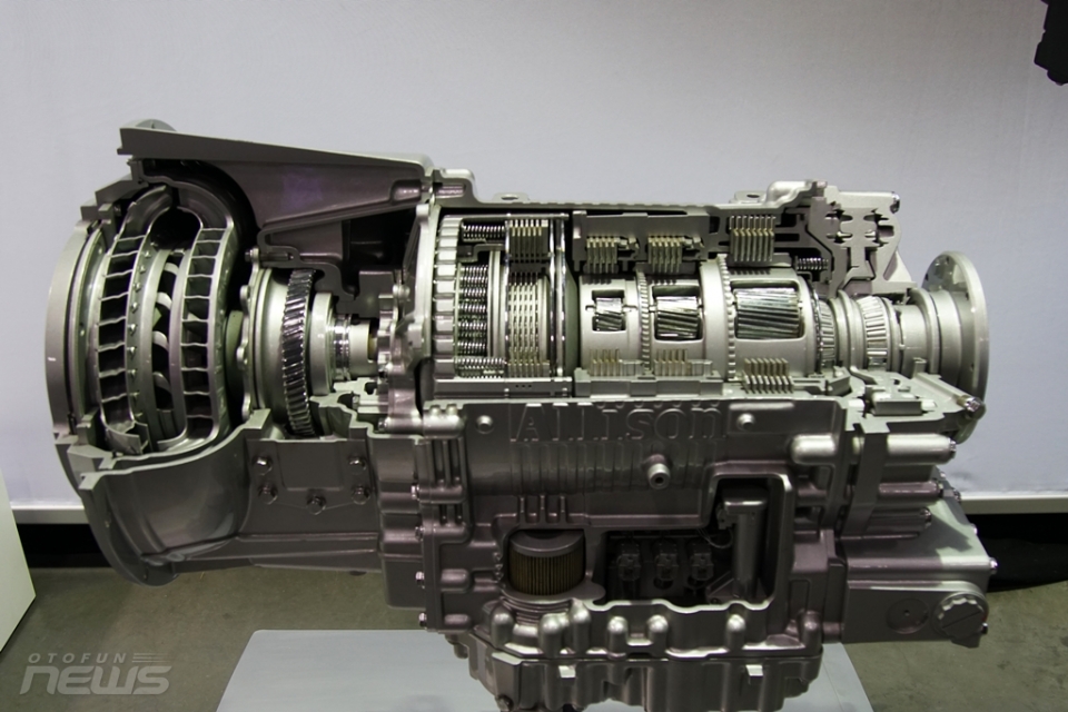 UD Trucks ra mắt xe tải Croner mới với nhiều tuỳ chọn phong phú ud trucks ra mat xe tai croner moi voi nhieu tuy chon phong phu