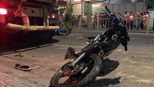 Tài xế ôtô tông 6 xe máy ở TP Hồ Chí Minh: "Tôi chạy nhanh, né xe khác"