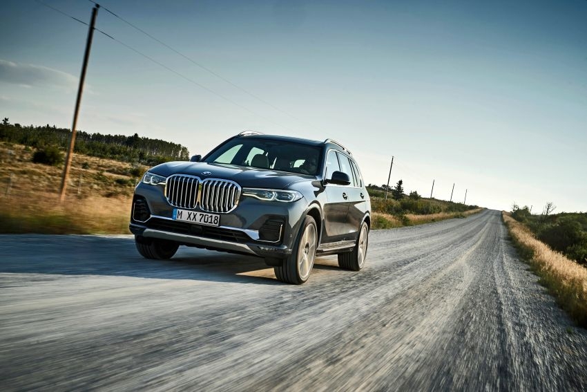 bmw x7 sap co mat tai dong nam a