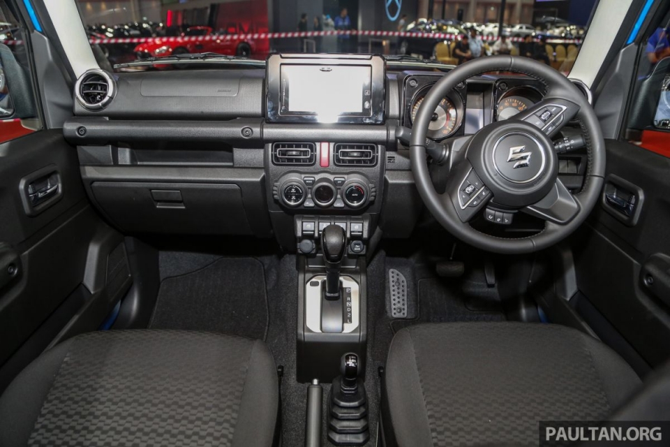 suzuki jimny duoc ban chinh thuc tai thai lan voi gia hon 1 ty dong
