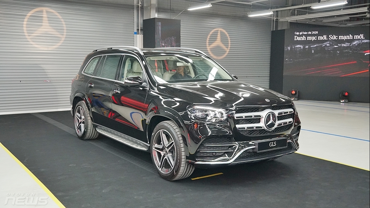 Cận cảnh SUV 7 chỗ hạng sang Mercedes-Benz GLS 450 4MATIC