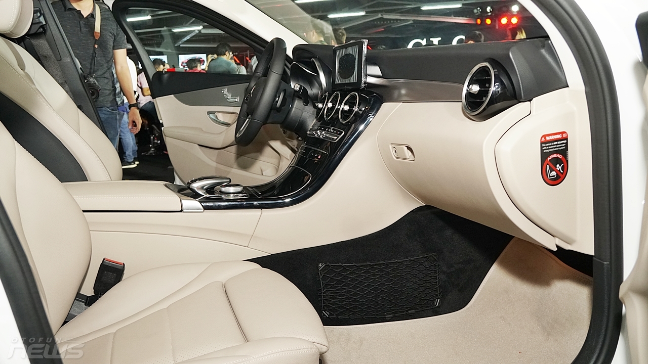 mercedes benz viet nam ra mat hang loat mau xe moi