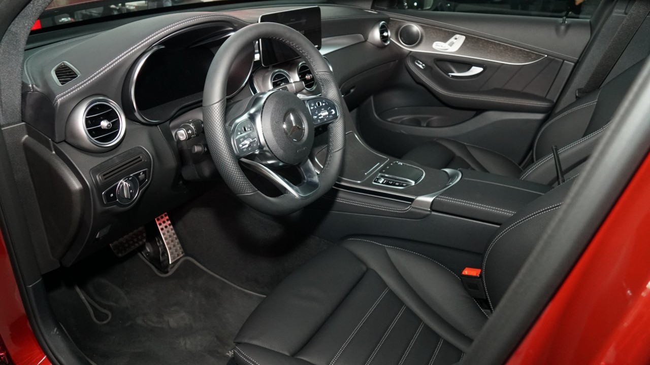 mercedes benz viet nam ra mat hang loat mau xe moi