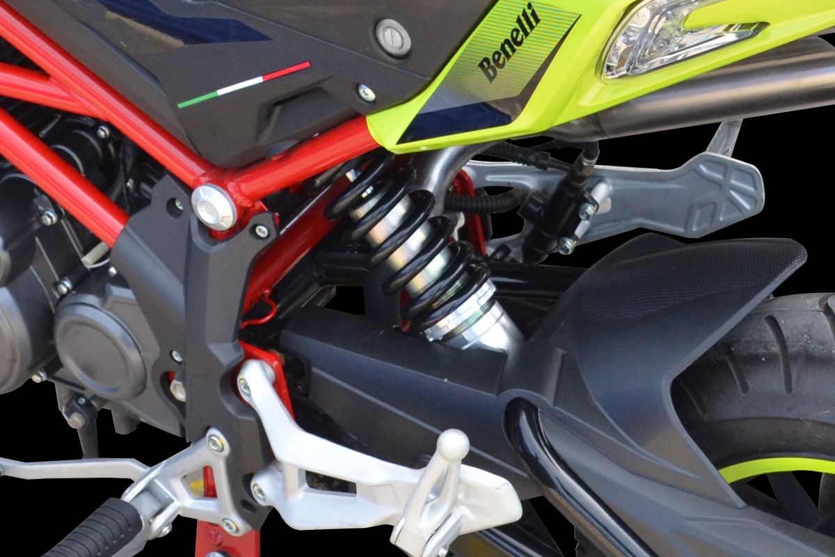benelli gioi thieu xe con tay co nho tnt135 se 2020 voi gia 592 trieu dong