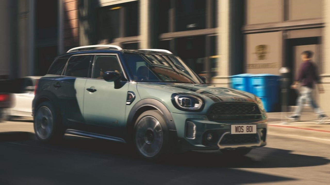 MINI Countryman mới ra mắt tại Việt Nam, giá 2,439 tỷ đồng