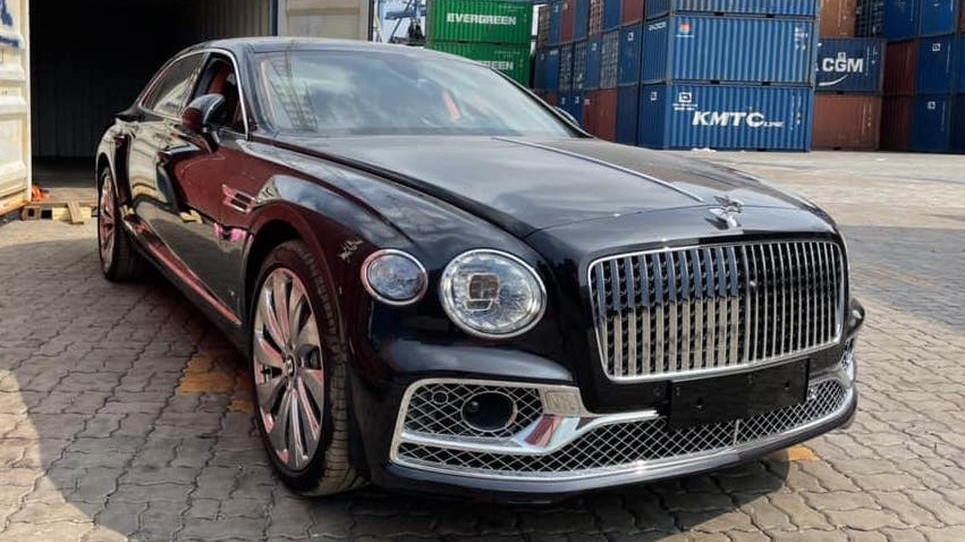 Đại gia Lan đột biến tậu thêm Bentley Flying Spur First Edition