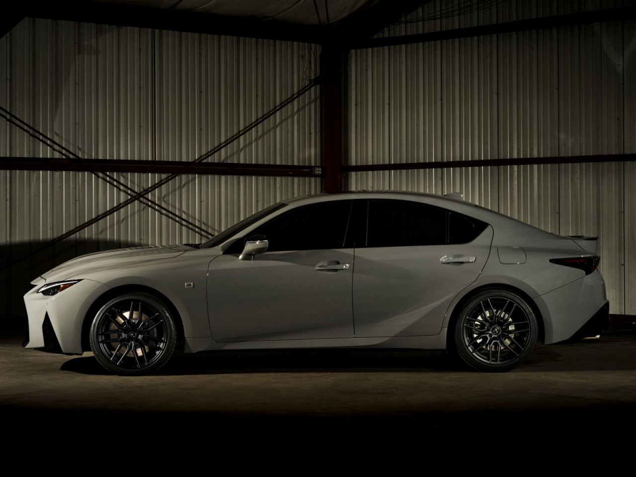 Lexus IS 500 Launch Edition 2022 bản đặc biệt giới hạn 500 chiếc