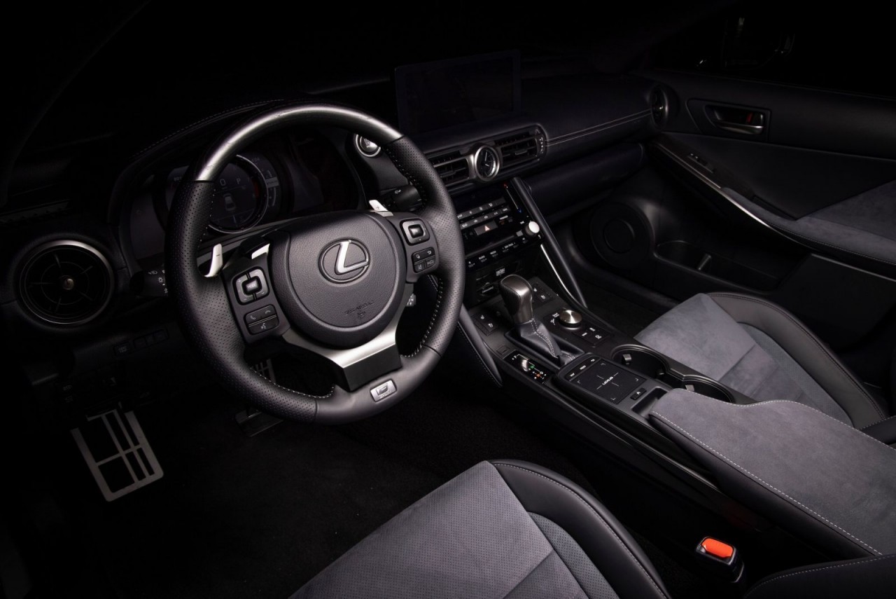 Lexus IS 500 Launch Edition 2022 bản đặc biệt giới hạn 500 chiếc