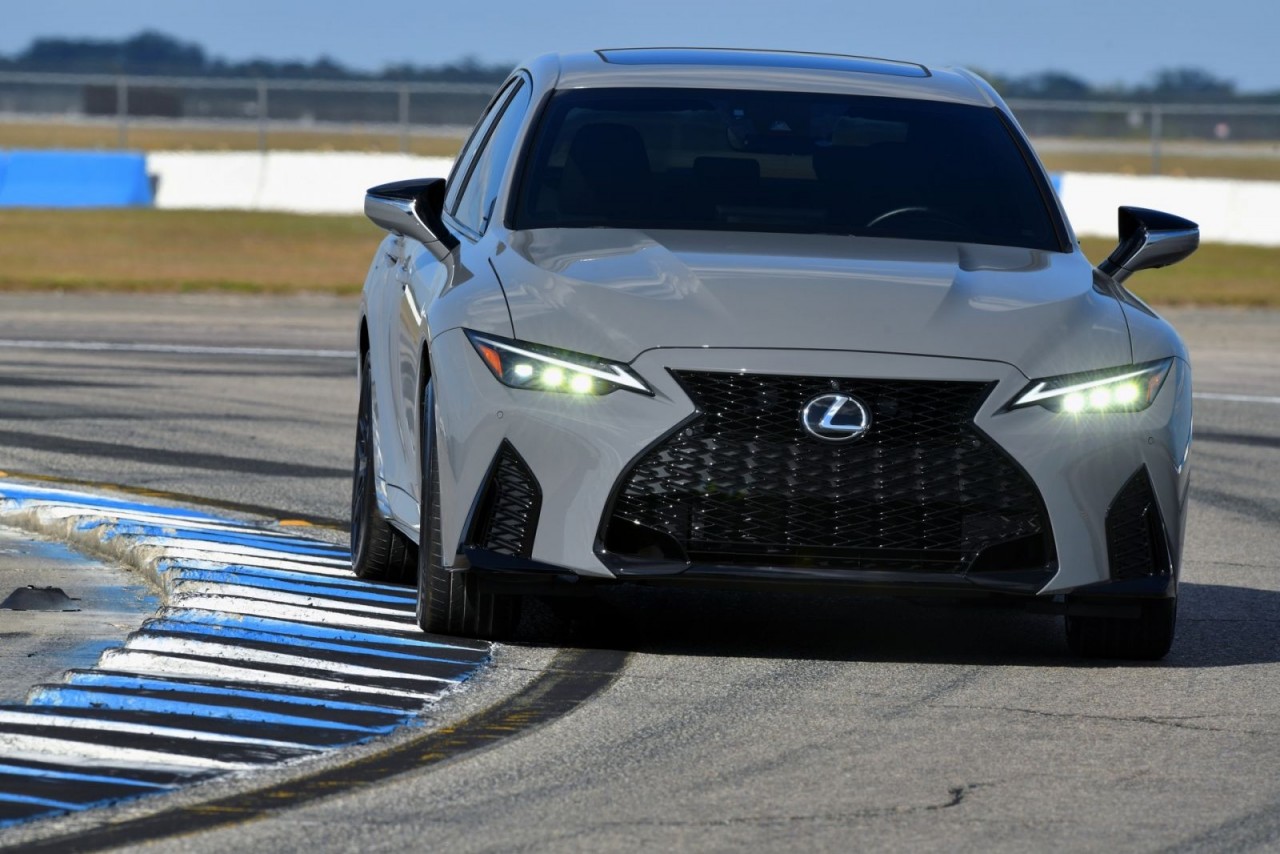 Lexus IS 500 Launch Edition 2022 bản đặc biệt giới hạn 500 chiếc