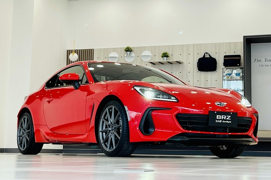 Cận cảnh xe thể thao Subaru BRZ 2022 tại Việt Nam