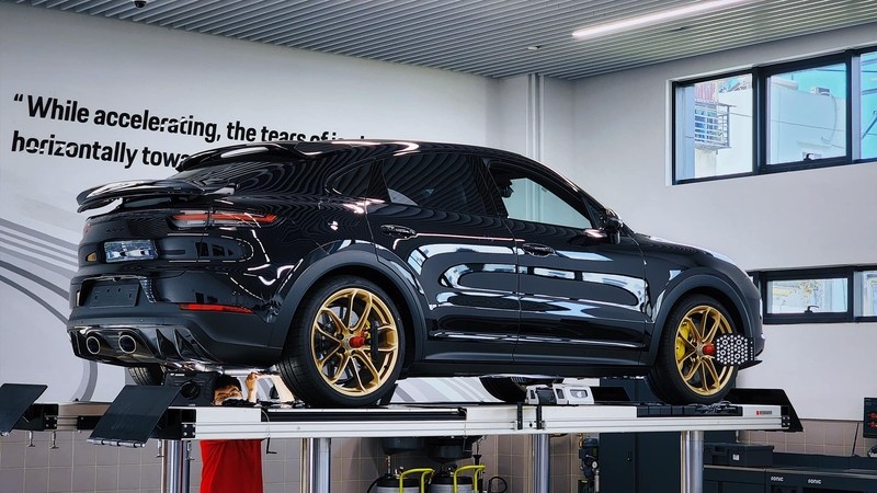 Porsche Cayenne Turbo GT giá hơn 12 tỷ đồng có mặt tại Việt Nam