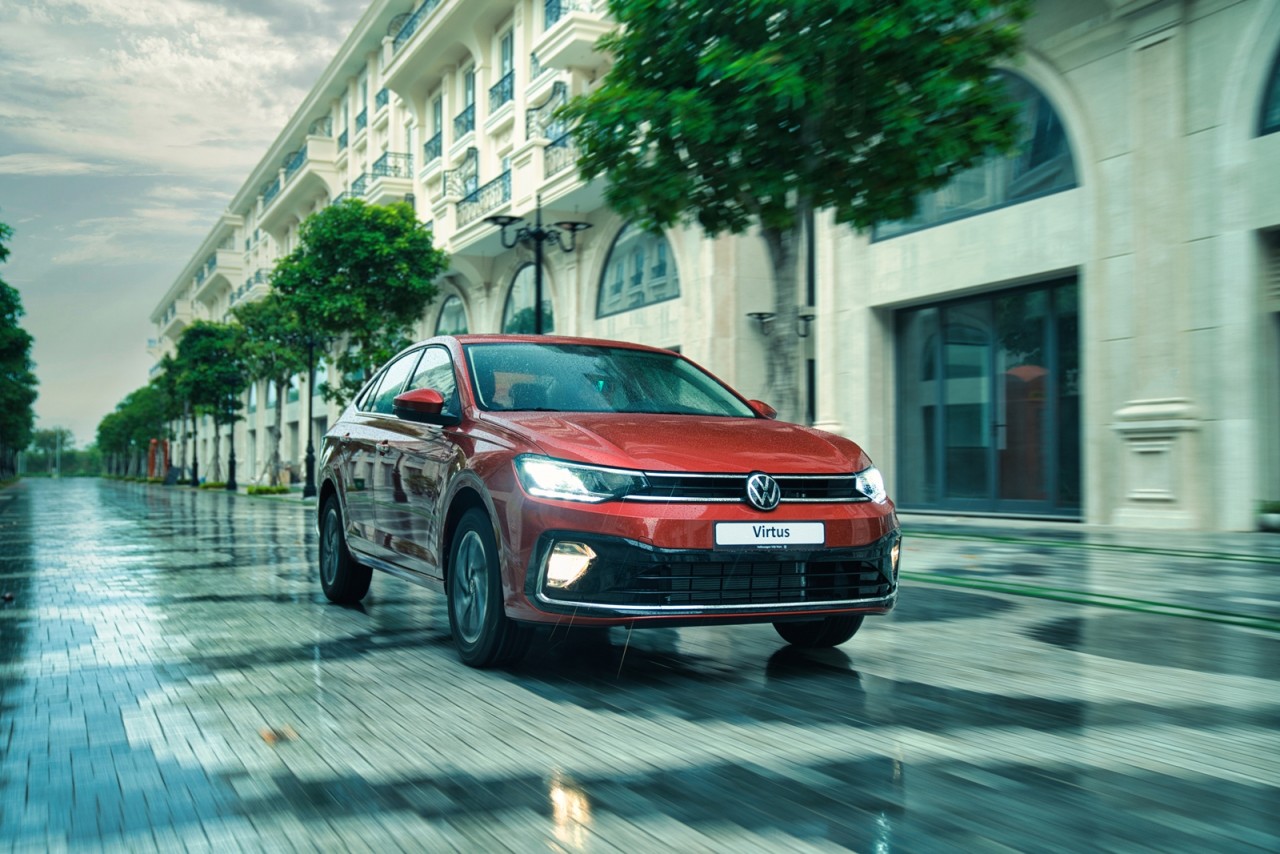 Sedan cỡ B Volkswagen Virtus 2023 hơn gì Toyota Vios mà giá gần gấp đôi?