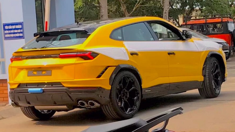 Bắt gặp Lamborghini Urus Performante xuất hiện tại Việt Nam