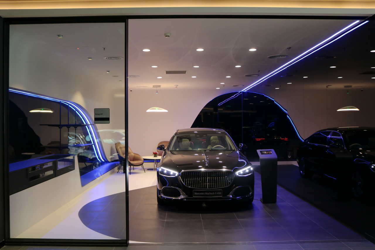 Mercedes Benz khai trương đại lý đạt chuẩn toàn cầu đầu tiên tại Tp. HCM
