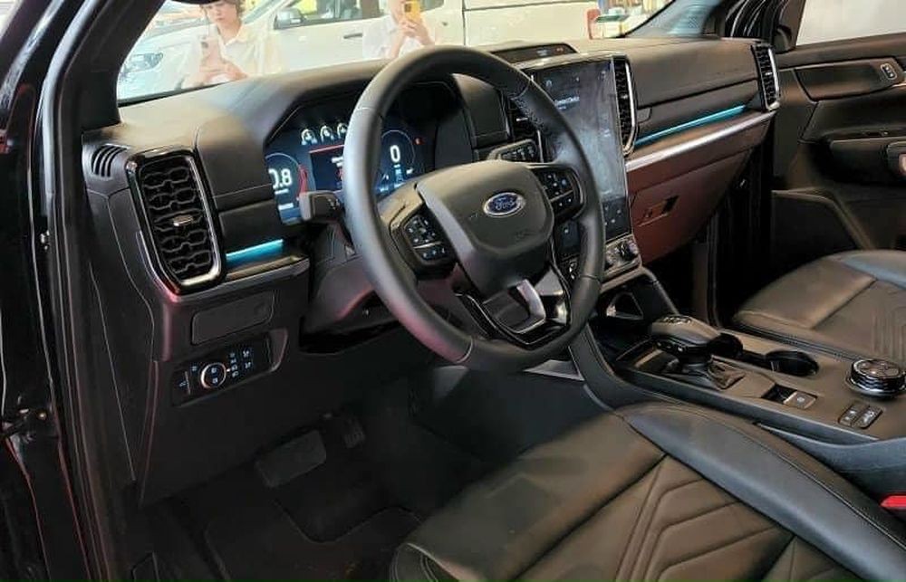 Lộ trang bị Ford Everest Wildtrak sắp bán tại Việt Nam