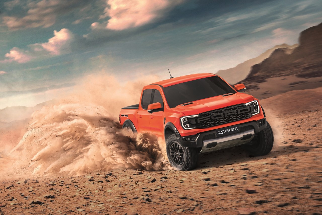 Giá lăn bánh Ford Ranger Raptor thế hệ mới