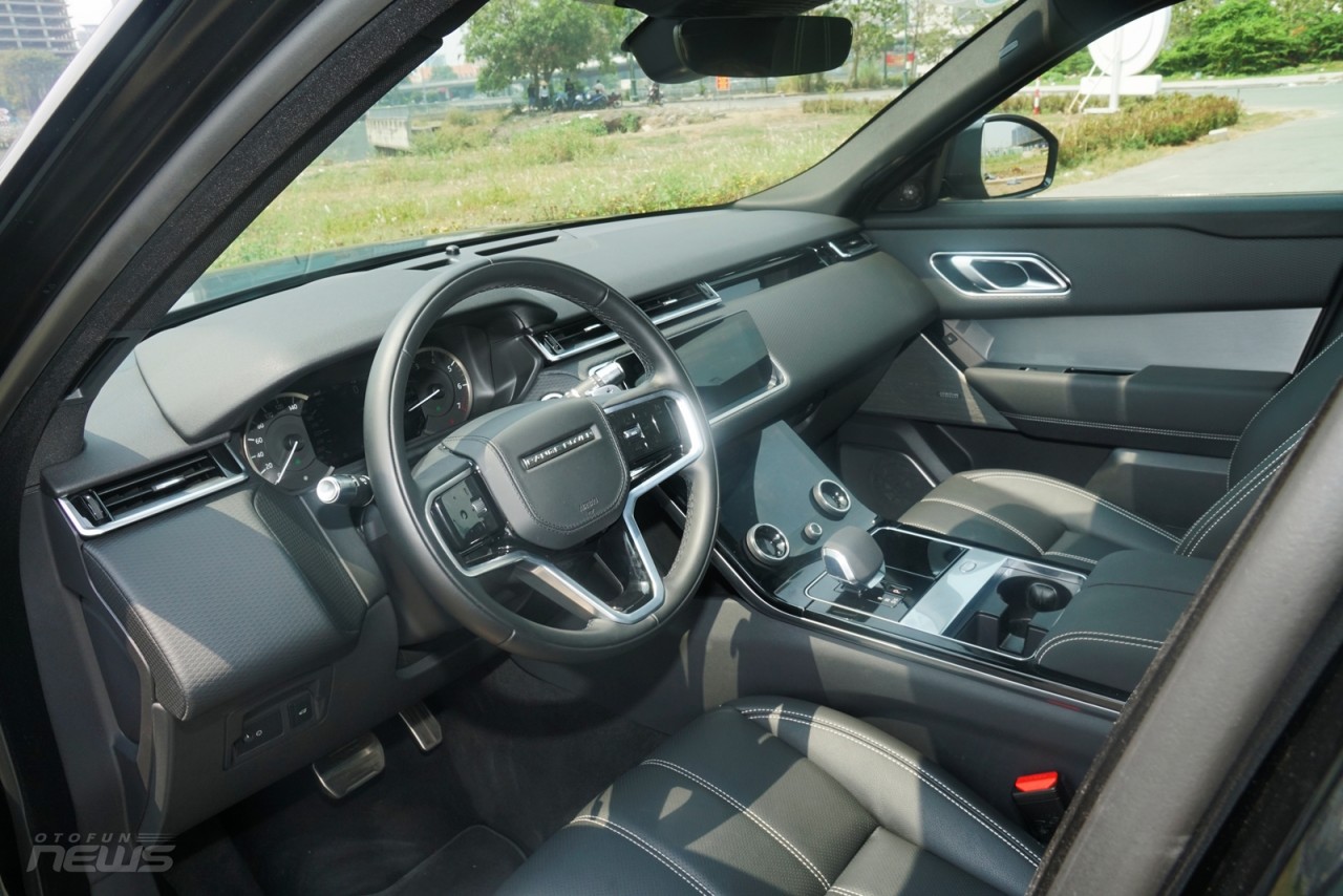 Đánh giá Land Rover Range Rover Velar 2023