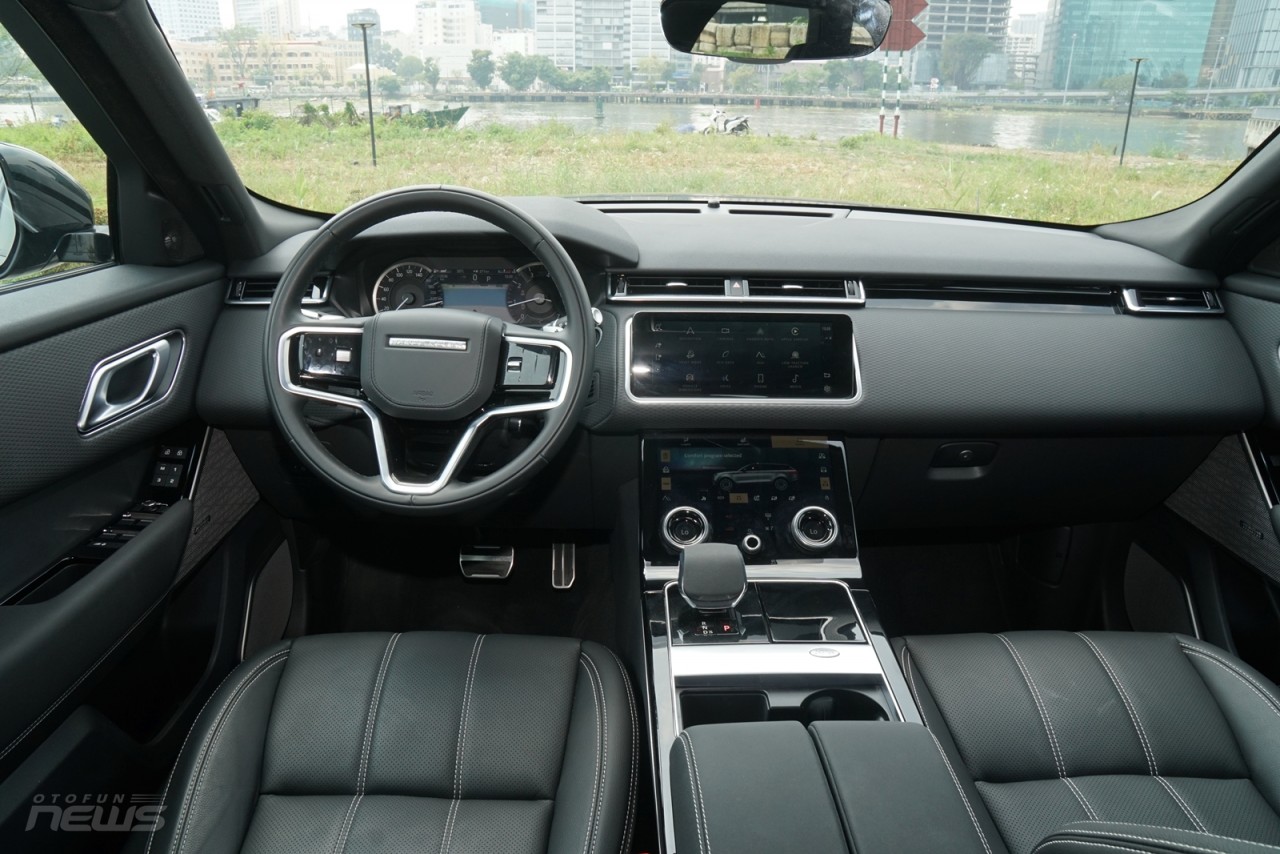 Đánh giá Land Rover Range Rover Velar 2023