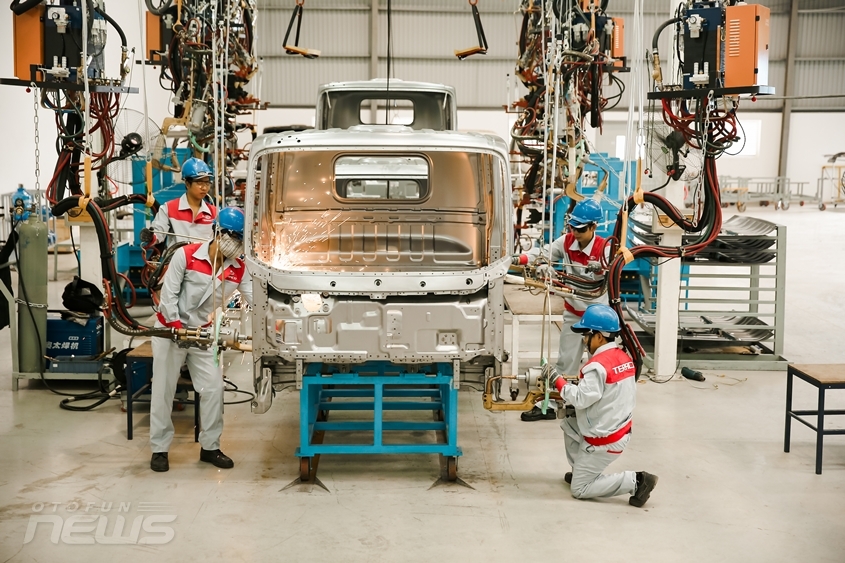 xe tai teraco chao san thi truong viet nam