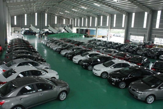 xe hoi tang gia dan tinh ru nhau ngung mua