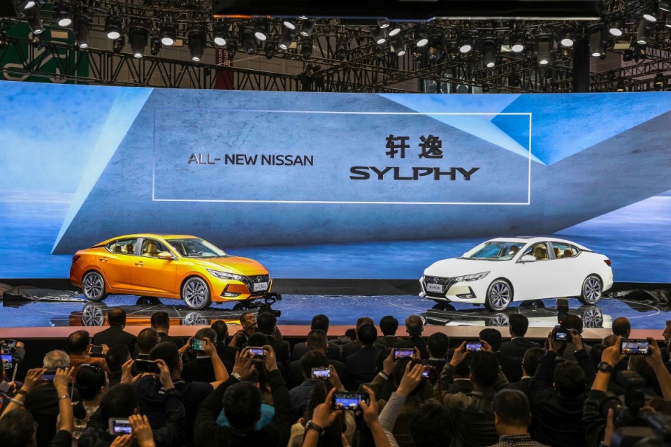 nissan sylphy dam chat the thao voi thiet ke moi