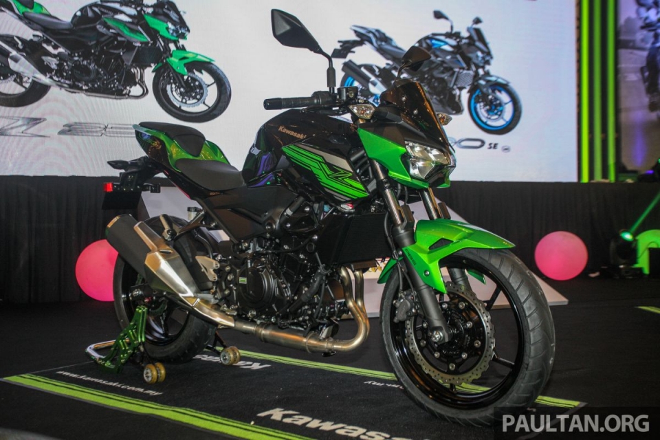 kawasaki gioi thieu bo doi z400 se abs va z250 abs 2019