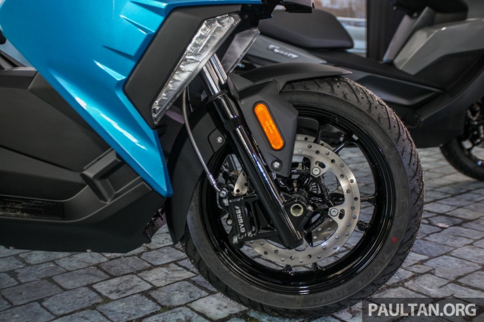 bmw motorrad mang bo doi xe tay ga 350cc den dong nam a