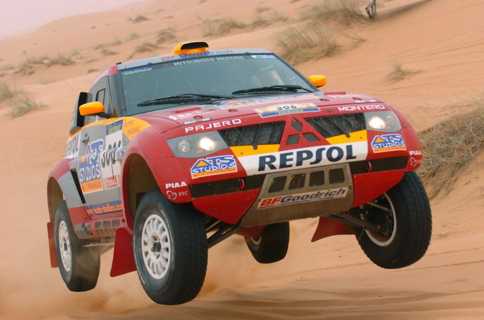 mitsubishi pajero end game voi phien ban dac biet chi 700 xe