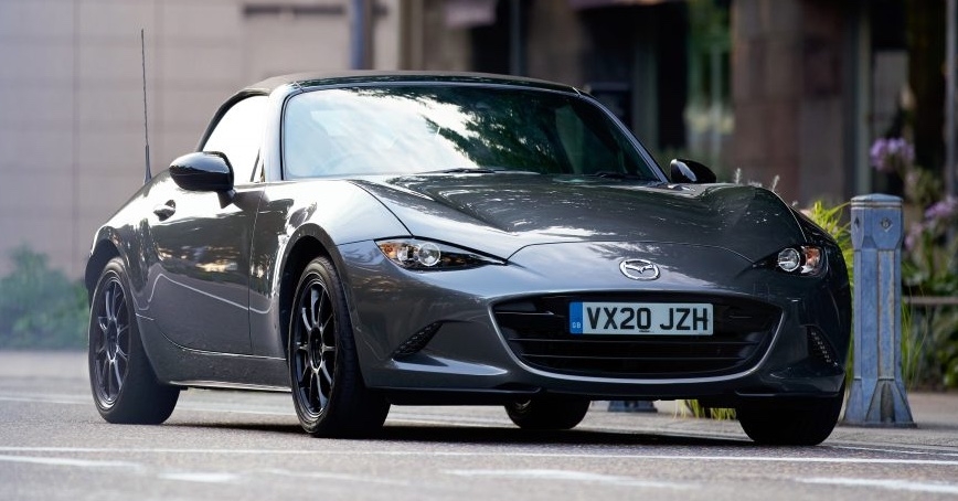 mazda mx 5 phien ban dac biet r sport gioi han chi 150 chiec