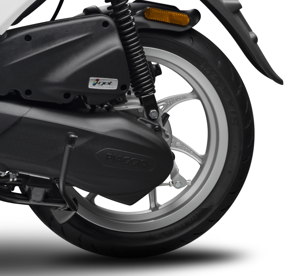 piaggio ra mat ra mat liberty 50cc voi gia 399 trieu dong