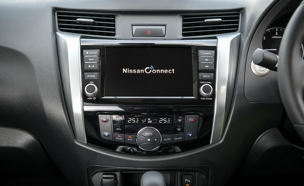 Đánh giá nhanh Nissan Navara 2021