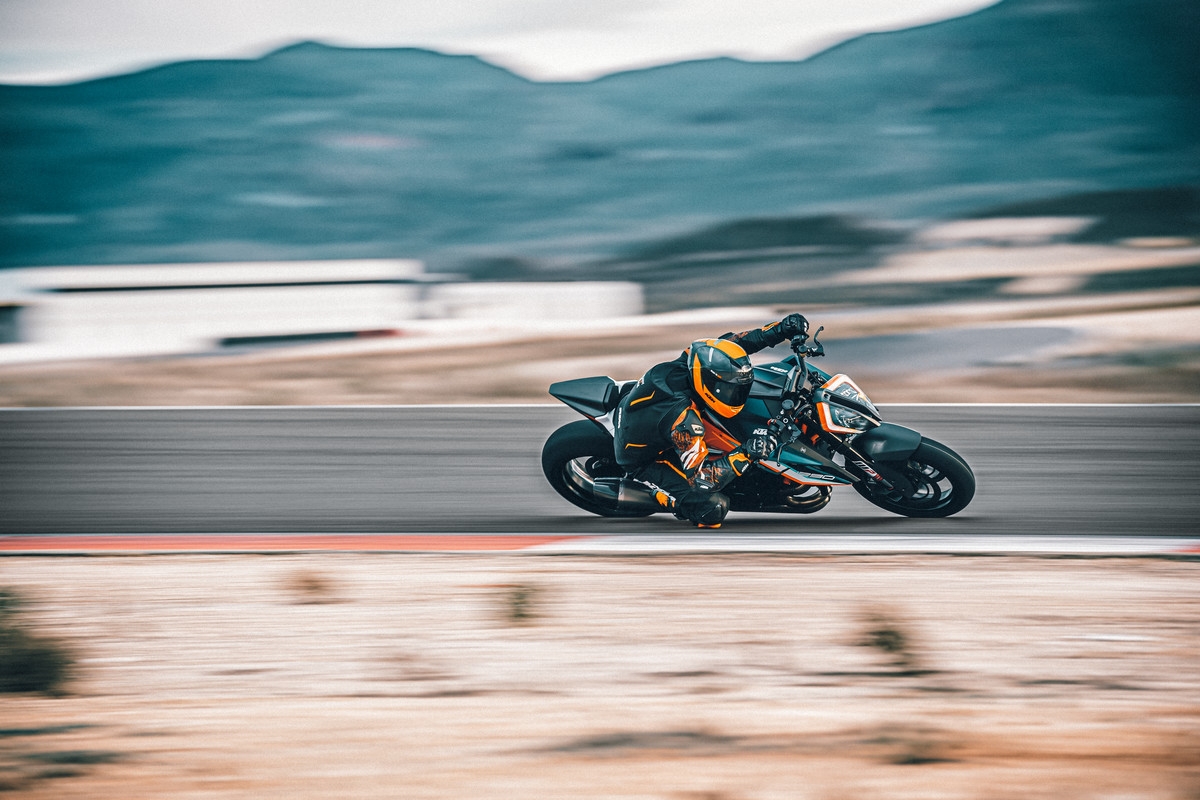KTM giới thiệu 1290 Super Duke RR, số lượng giới hạn chỉ 500 chiếc