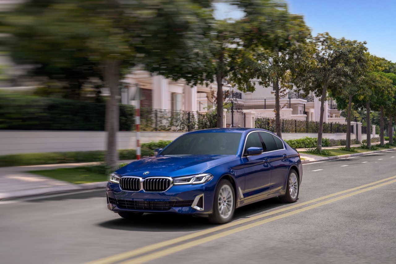 BMW 5 Series mới ra mắt, thêm gói M Sport, có giá từ 2,5 tỷ đồng