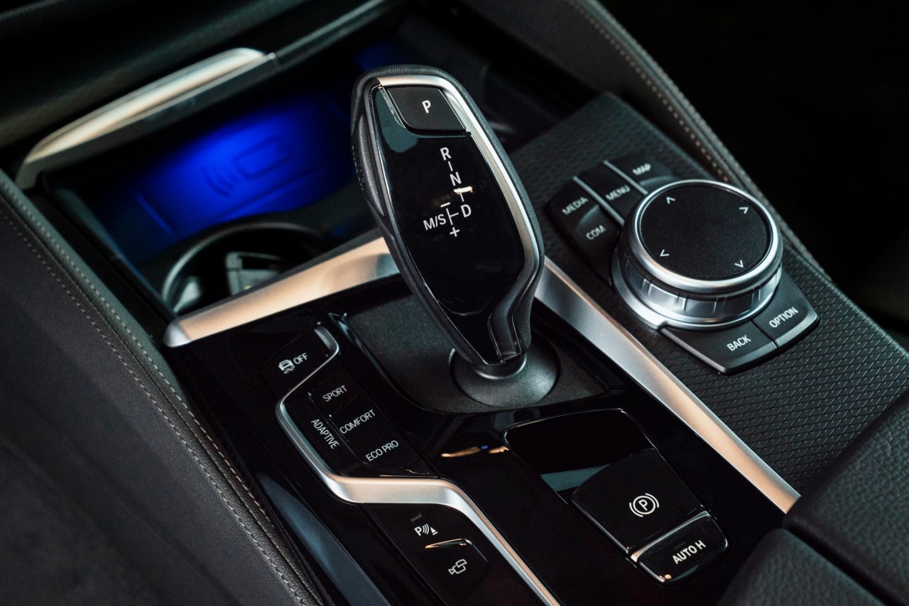 BMW 5 Series mới ra mắt, thêm gói M Sport có giá từ 2,5 tỷ đồng